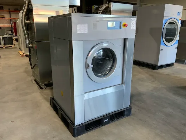 Electrolux w4240h industriële wasmachine - afbeelding 9 van  16