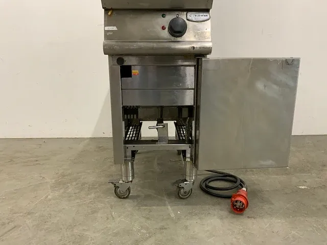 Electrolux zfr/e430 friteuse met koude zone - afbeelding 7 van  8
