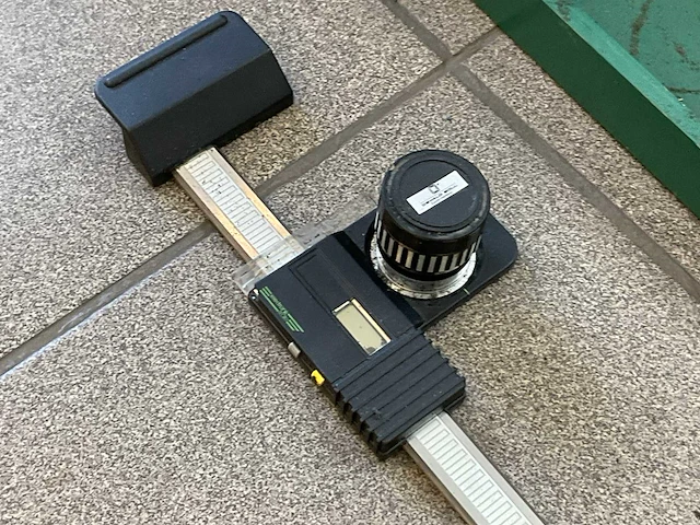 Electronic scale digitaal meetinstrument - afbeelding 3 van  3