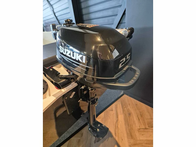 Elegance 400 sloep + suzuki df 2.5 4 takt - afbeelding 4 van  11