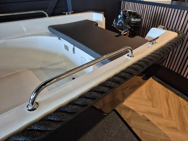 Elegance 400 sloep + suzuki df 2.5 4 takt - afbeelding 10 van  11