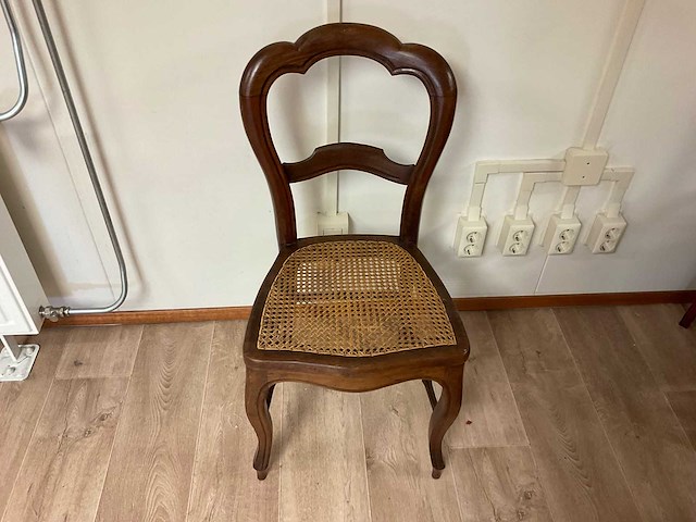 Elegante stoeltjes - afbeelding 4 van  5