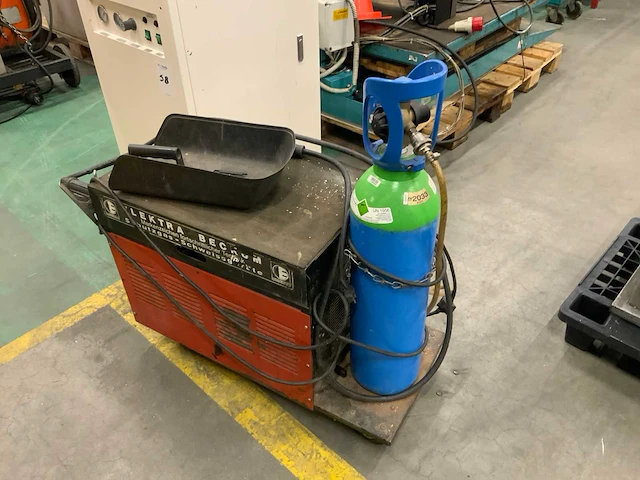 Elektra -beckum co 2 -160 / 30 t mig lasapparaat - afbeelding 4 van  4