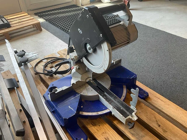 Elektra beckum kgs 331 radiaalafkortzaagmachine - afbeelding 1 van  4