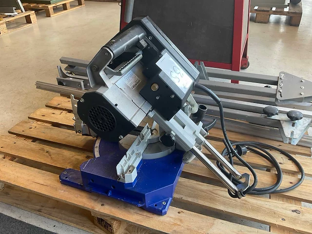 Elektra beckum kgs 331 radiaalafkortzaagmachine - afbeelding 3 van  4
