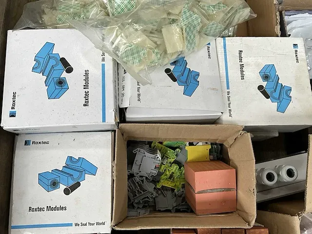 Elektra installatiemateriaal - afbeelding 10 van  10