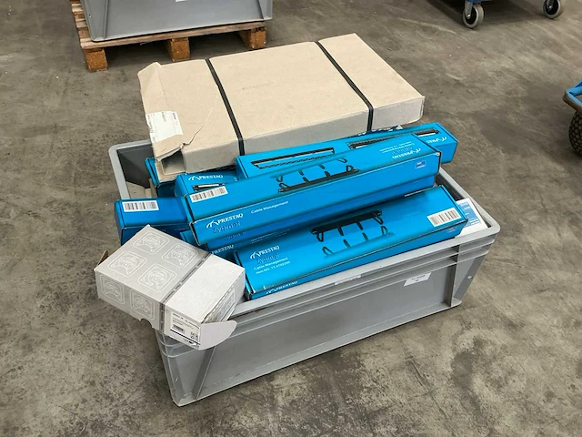 Elektra installatiematerialen - afbeelding 1 van  8