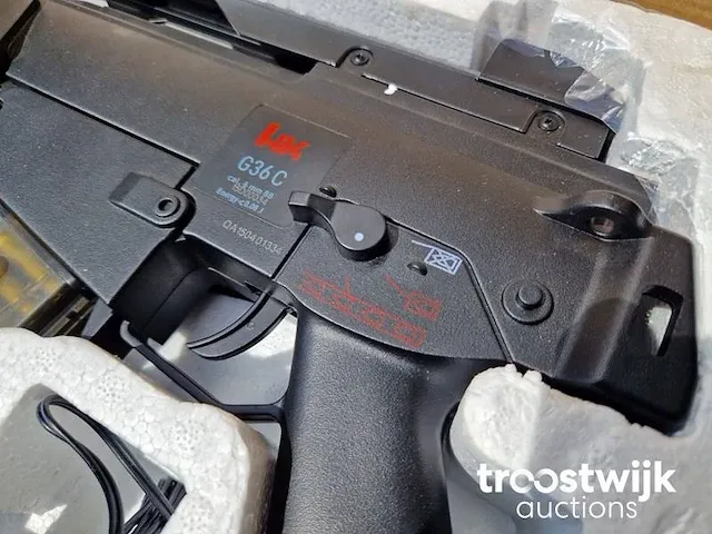 Elektrisch airsoft wapen - afbeelding 2 van  17