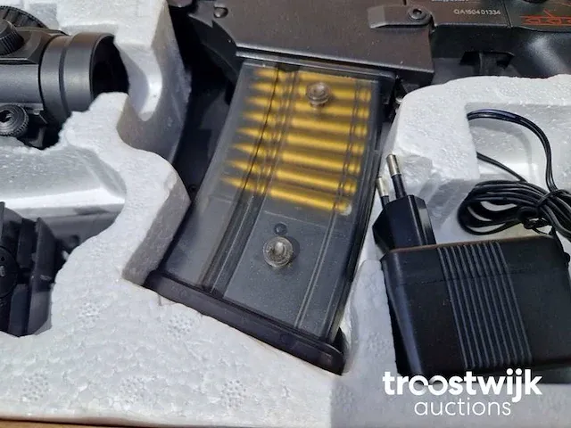 Elektrisch airsoft wapen - afbeelding 3 van  17