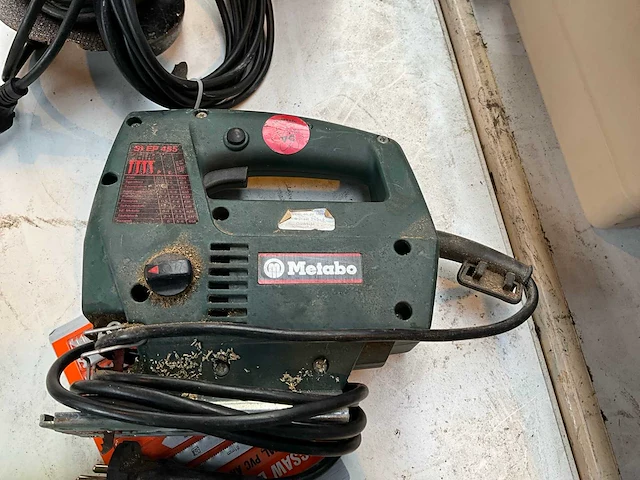 Elektrisch gereedschap (2x) - afbeelding 2 van  6