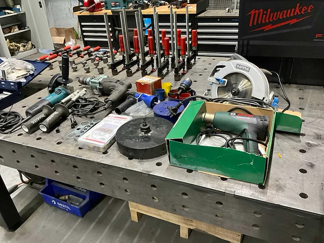 Elektrisch gereedschap (4x) - afbeelding 1 van  5