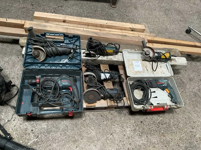 Elektrisch gereedschap (7x) - afbeelding 1 van  8