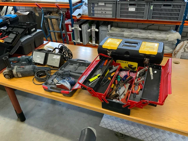 Elektrisch gereedschap en koffers - afbeelding 1 van  5