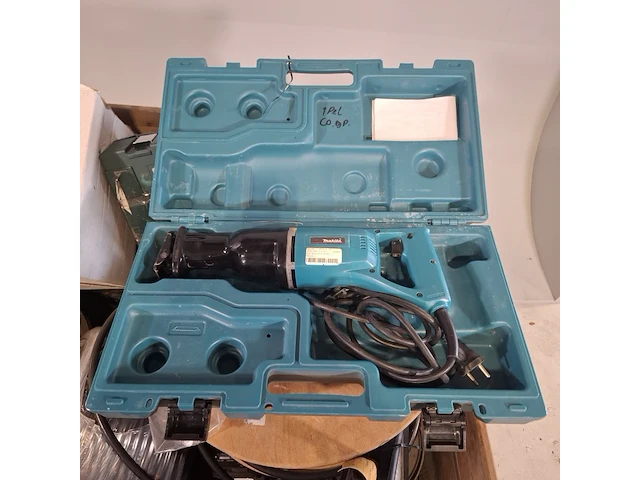Elektrisch handgereedschap en werkplaatsinventaris, o.a. makita/metabo - afbeelding 12 van  18