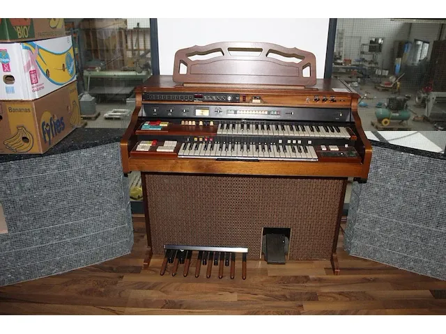 Elektrisch orgel hammond. afmeting 110x64 cm. hoogte 100cm. - afbeelding 1 van  4