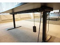 Elektrisch verstelbaar bureau - afbeelding 2 van  4