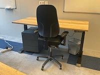 Elektrisch verstelbaar zit-sta bureau - afbeelding 1 van  15