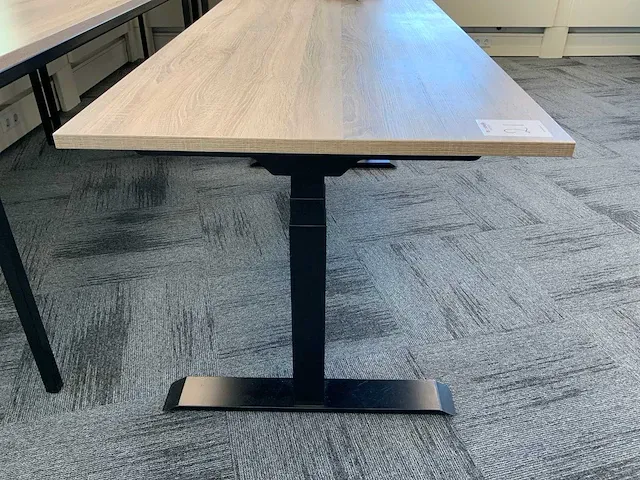 Elektrisch verstelbare bureautafel - afbeelding 3 van  5