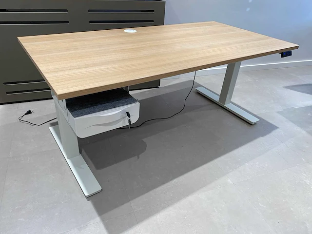 Elektrisch zit-sta bureau 160x80 met lade - afbeelding 23 van  26