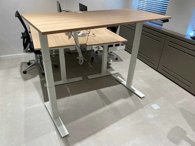 Elektrisch zit-sta bureau 160x80 - afbeelding 1 van  21
