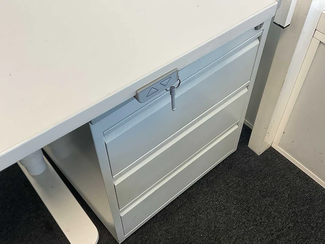 Elektrisch zit-sta bureau (180x80) - afbeelding 3 van  3