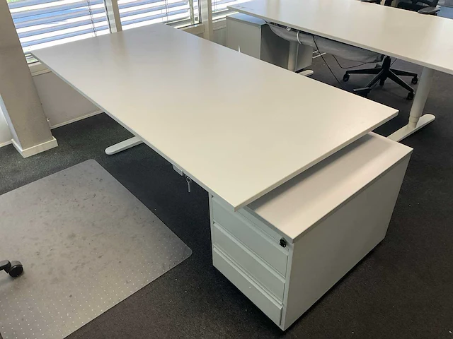 Elektrisch zit-sta bureau (180x80) - afbeelding 1 van  3