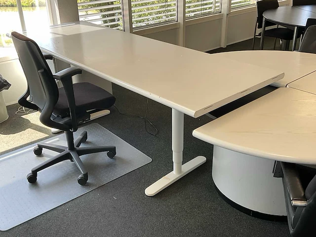 Elektrisch zit-sta bureau - afbeelding 2 van  4