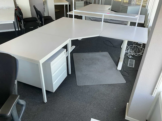 Elektrisch zit-sta hoekbureau - afbeelding 1 van  5