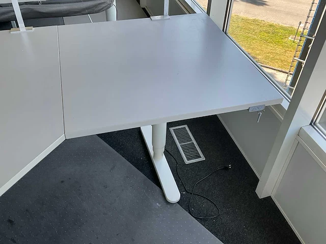 Elektrisch zit-sta hoekbureau - afbeelding 2 van  5