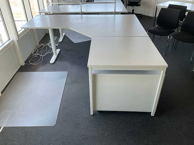 Elektrisch zit-sta hoekbureau - afbeelding 1 van  5