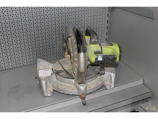 Elektrische afkort / verstekzaag worx type wu 481. - afbeelding 1 van  3