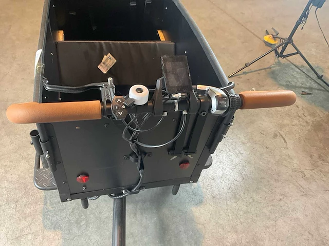 Elektrische bakfiets - afbeelding 8 van  11