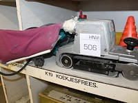 Elektrische bandschuurmachine makita.