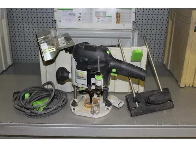 Elektrische bovenfrees festool type of 1010 ebq-plus in kunststoffen stapelbare koffer. - afbeelding 1 van  3