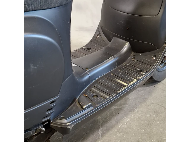 Elektrische bromscooter, la souris, e-sourini lood, 2019 - afbeelding 13 van  34