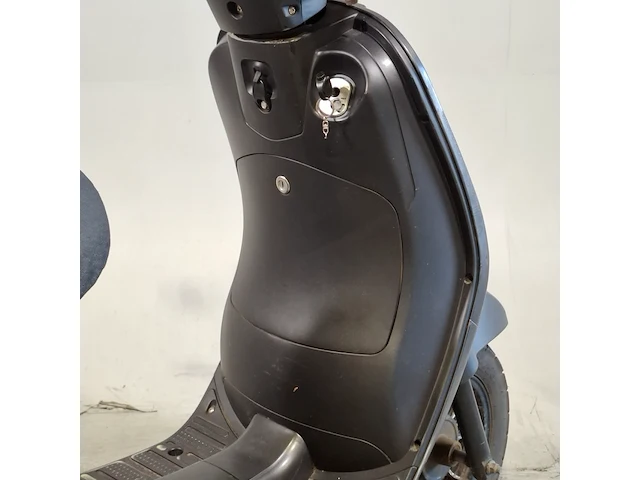 Elektrische bromscooter, la souris, e-sourini lood, 2019 - afbeelding 15 van  34