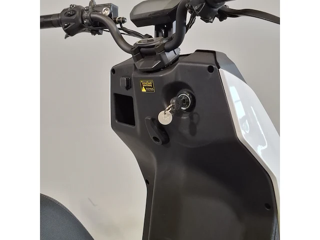 Elektrische bromscooter, super soco, cpx, 2022 - afbeelding 10 van  30