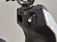Elektrische bromscooter, super soco, cpx, 2022 - afbeelding 10 van  30