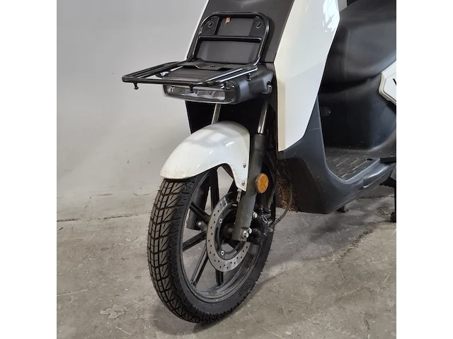 Elektrische bromscooter super soco, cpx, bouwjaar 2022 - afbeelding 12 van  30