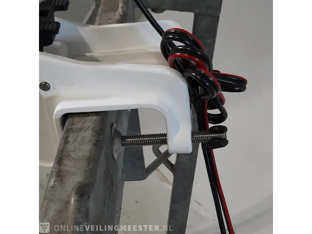Elektrische buitenboordmotor minn kota - afbeelding 4 van  18