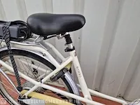 Elektrische damesfiets batavus, mambo easy, wit - afbeelding 3 van  8