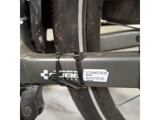 Elektrische damesfiets cube - afbeelding 6 van  19