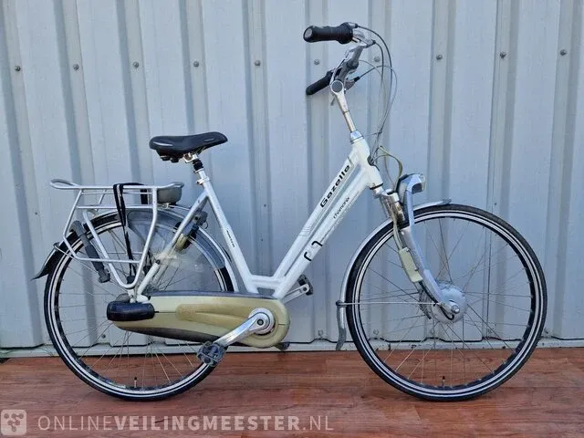 Elektrische damesfiets gazelle, chamonix, wit - afbeelding 1 van  8