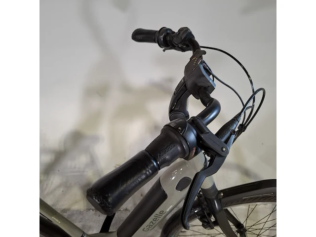 Elektrische damesfiets gazelle, grenoble c8, bouwjaar 2021 - afbeelding 13 van  15