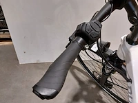 Elektrische damesfiets, piaggio, wit - afbeelding 8 van  17