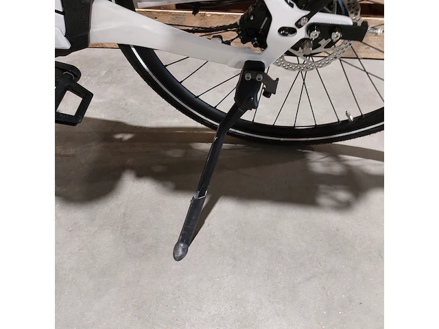 Elektrische damesfiets, piaggio, wit - afbeelding 13 van  17