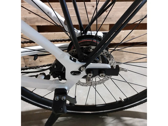 Elektrische damesfiets, piaggio, wit - afbeelding 14 van  17
