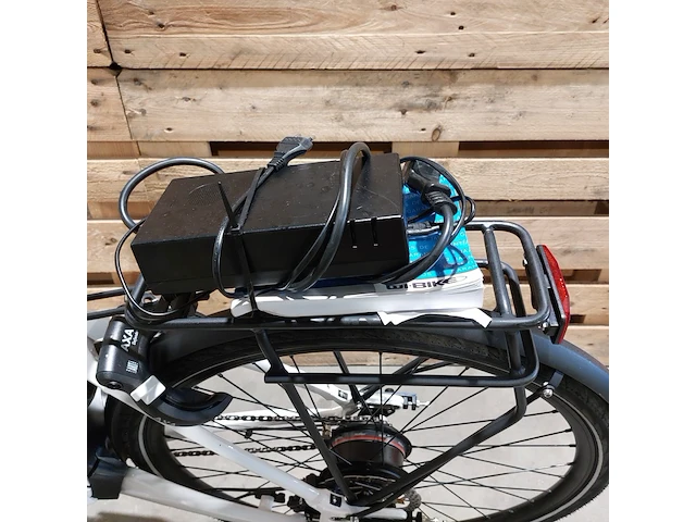 Elektrische damesfiets, piaggio, wit - afbeelding 16 van  17