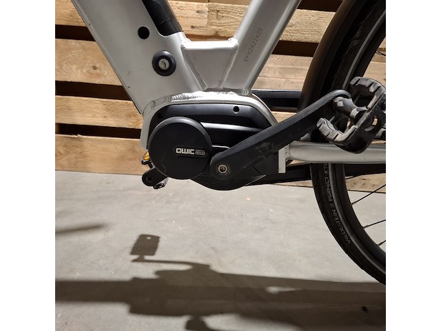 Elektrische damesfiets, qwic - afbeelding 9 van  10