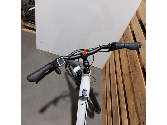 Elektrische damesfiets, univega, wit - afbeelding 4 van  14